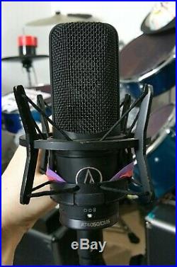 Audio Technica AT4050 multi-pattern large diaphragm condensor studio mic + pop