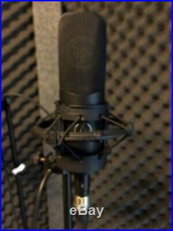 Audio Technica AT4060 Studio Pro Valve Mic & AT Cradle and Upgrade Valves, Cased