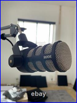 Rode Podmic Podcasting Mic Microphone FULL SET UP with Behringer Audio Interface