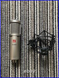 SE Electronics SE2000 Microphone Xlr Condenser Mic Audio Vocal