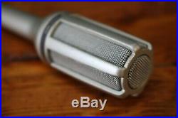 Shure SM59 Microphone Dynamic Cardioid Vocal Band Gig Stage Pro Audio Mic 1980s